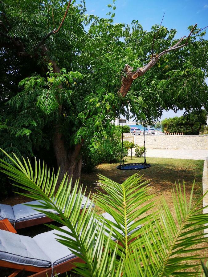 Holiday House Tara Villa Vir Exterior foto