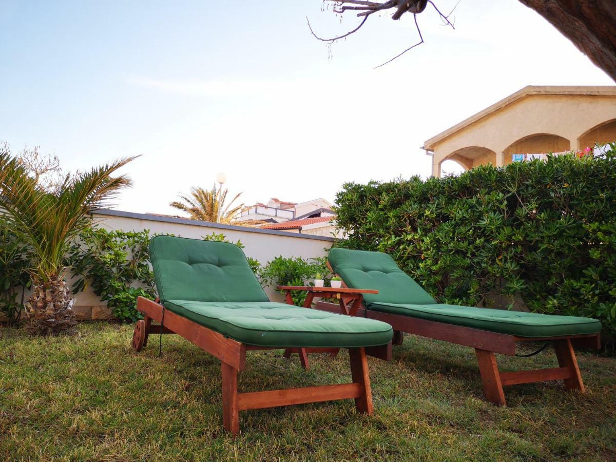 Holiday House Tara Villa Vir Exterior foto